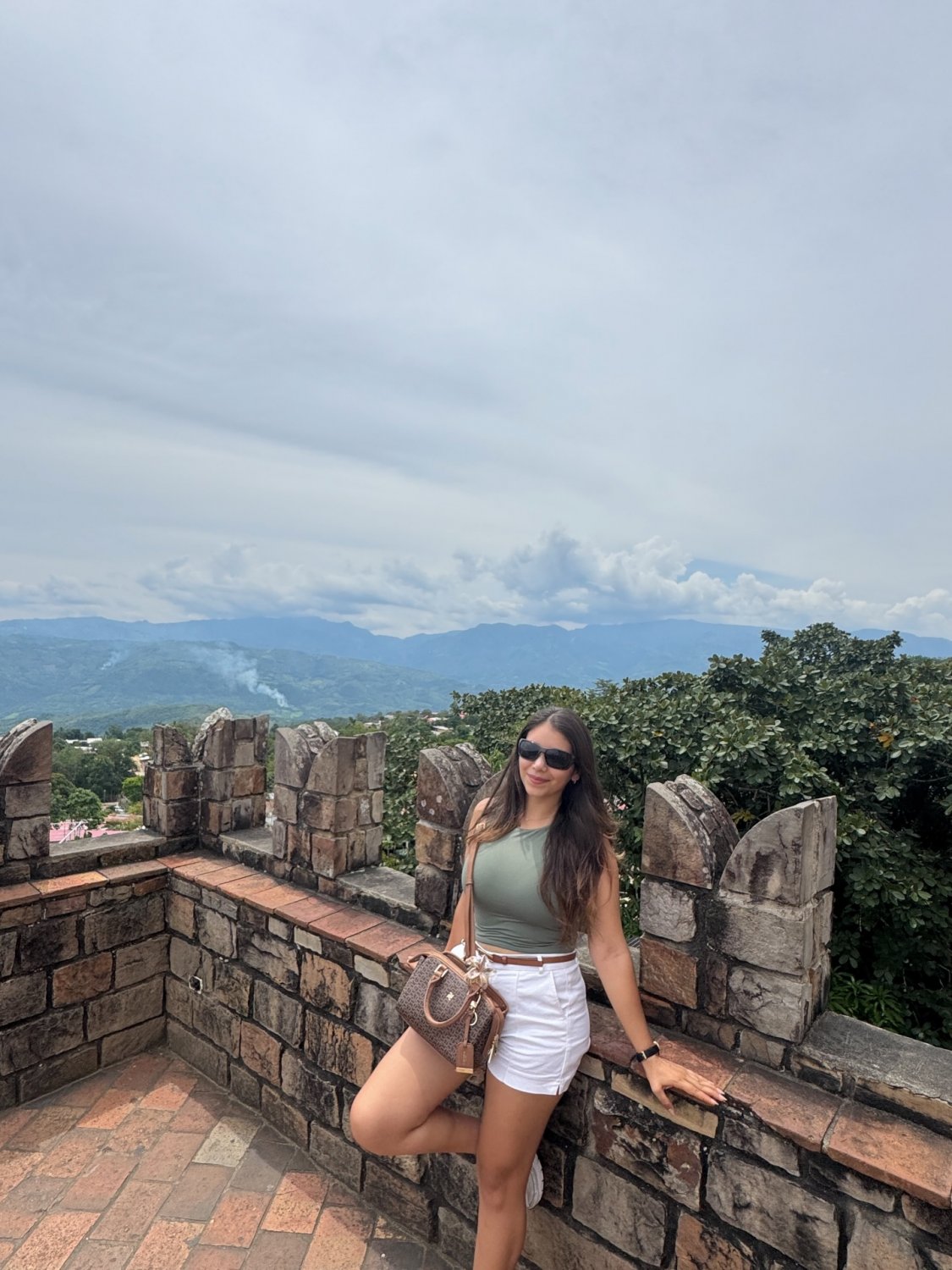 Xiomara Vasquez  wants to be your new semen dump, who gives the first tribute on her #WymoLLSw