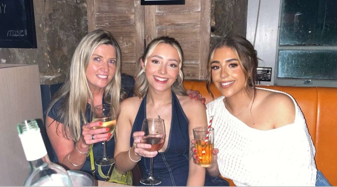 Hot slutty brunette uk chav pawg dsl #3RbiHEwm