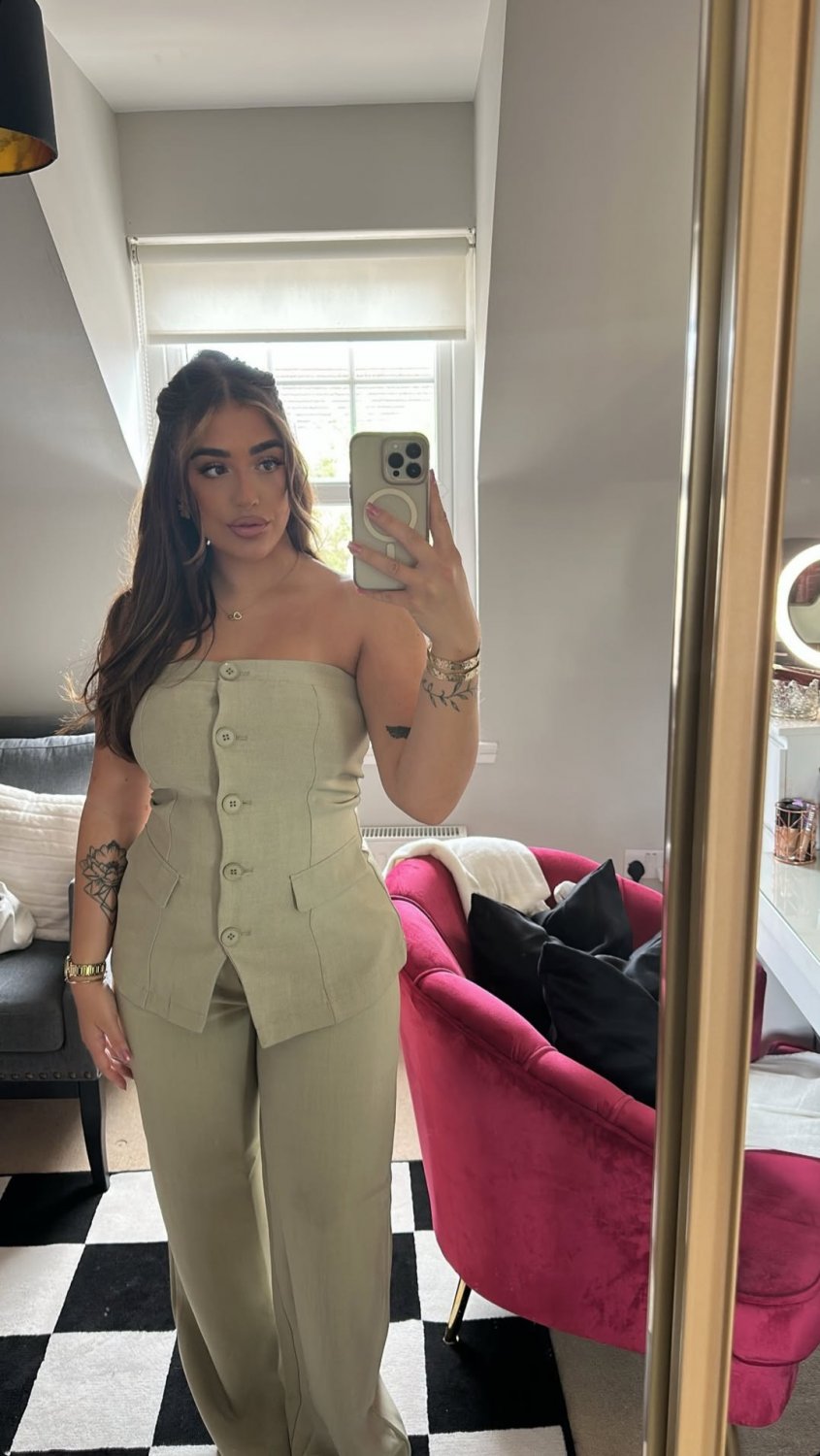 Hot slutty brunette uk chav pawg dsl #XW7e4WK3