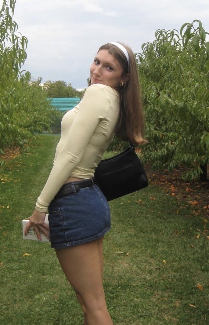 Submission 82: Users Slutty College Friend #TL0x7Ys2
