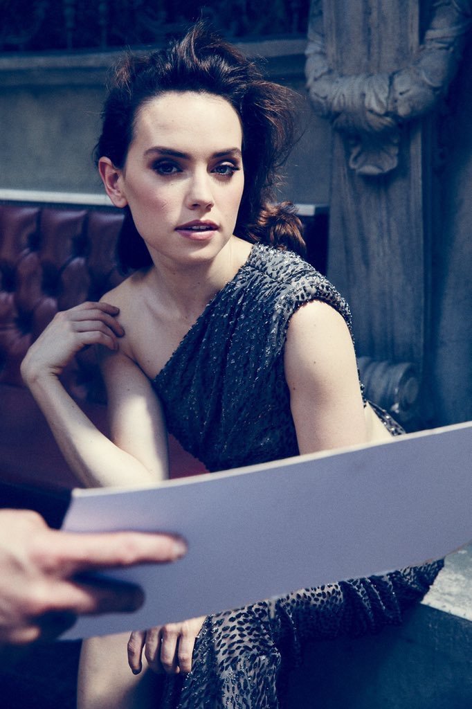 Daisy Ridley (Complete Folder #2) #EzLiwKXH